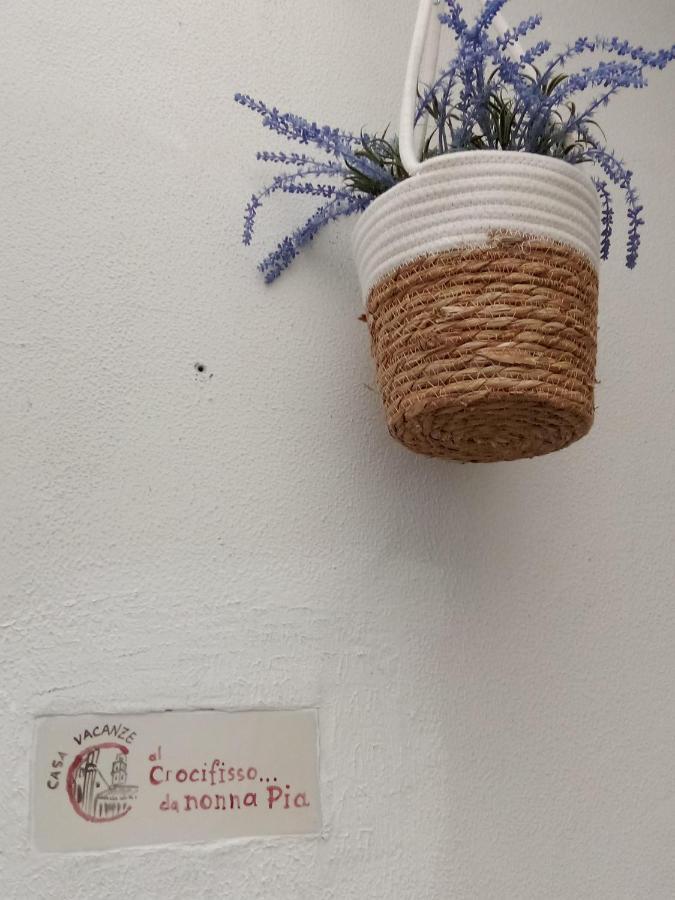 Al Crocifisso...Da Nonna Pia Leilighet Salerno Eksteriør bilde